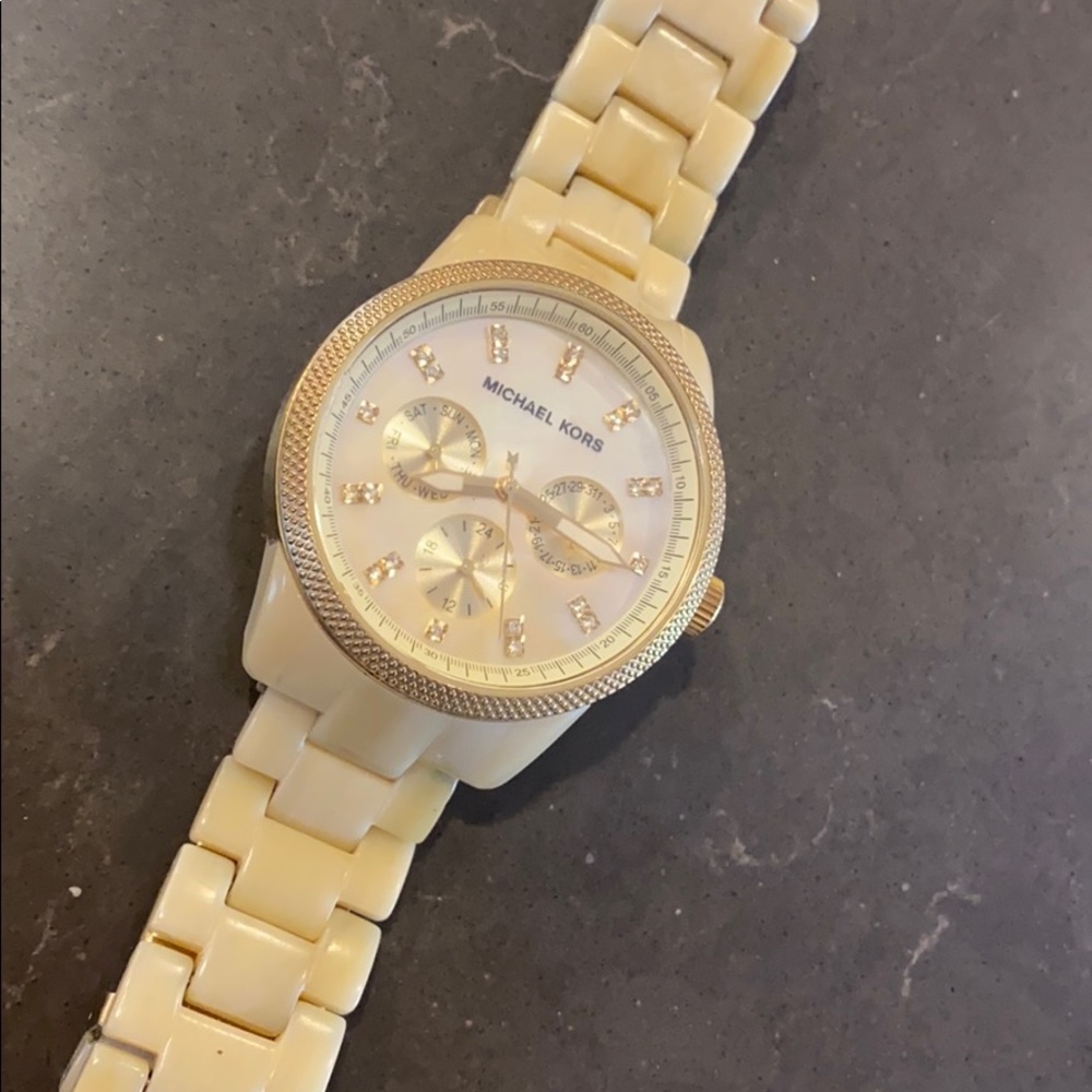 Michael Kors watch - Picture 2 of 3
